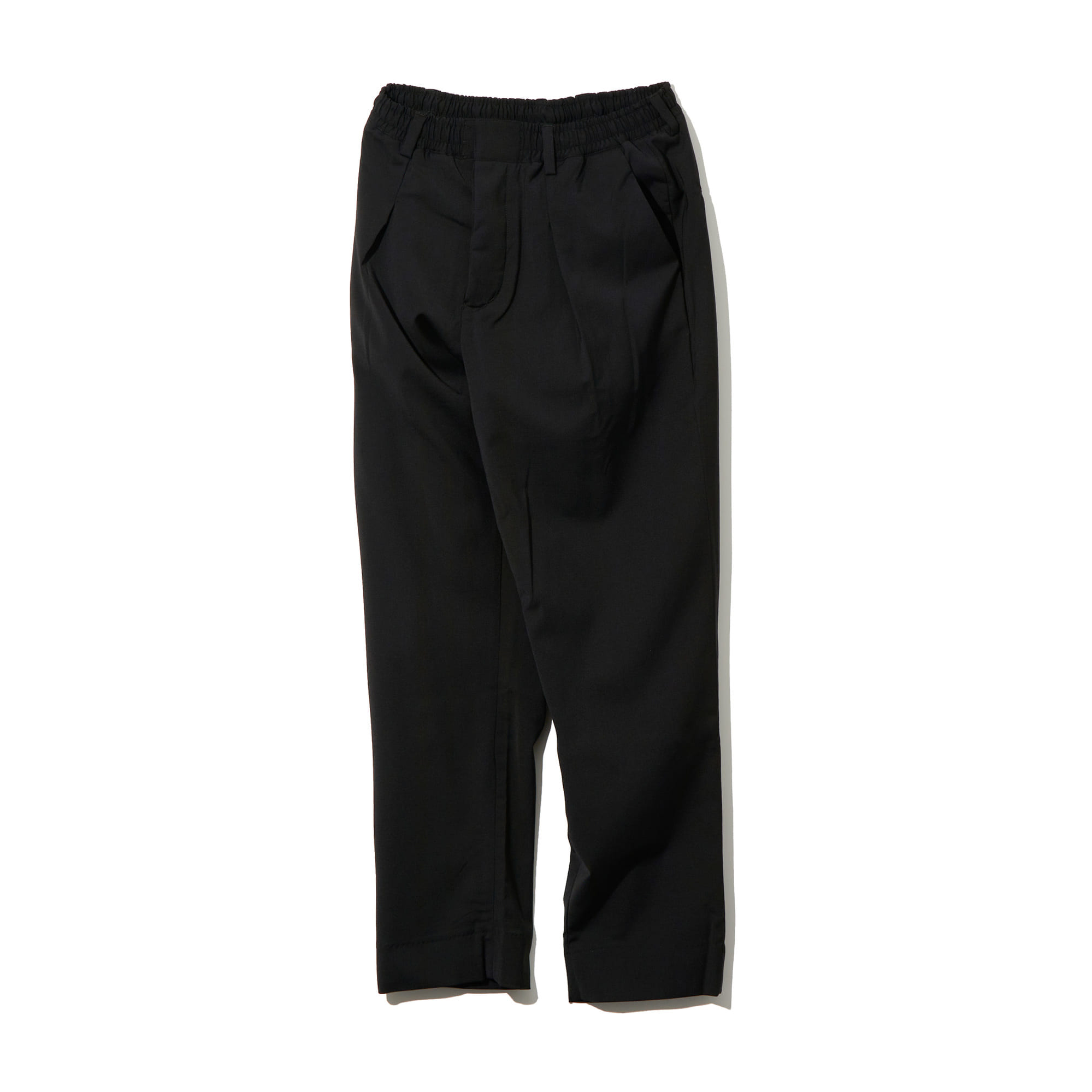PLEATED TROUSERS (BLACK)