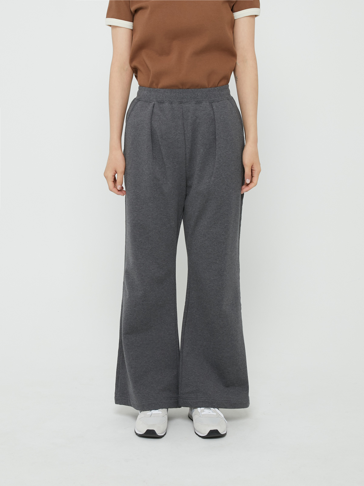 ULTRA COMPACT TERRY FLARE PANTS (H.CHARCOAL)